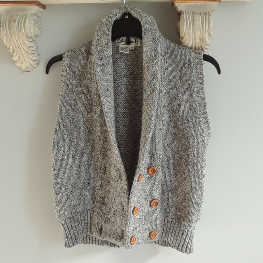 Stephanie J., trendy sweater vest, size med